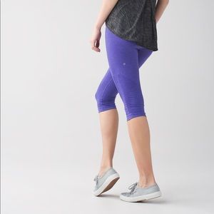 Lululemon “in the flow II” cropped leggings